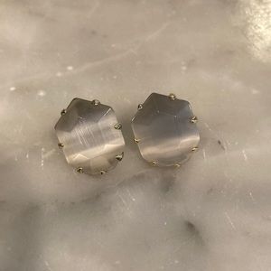 Kendra Scott “Morgan” earring